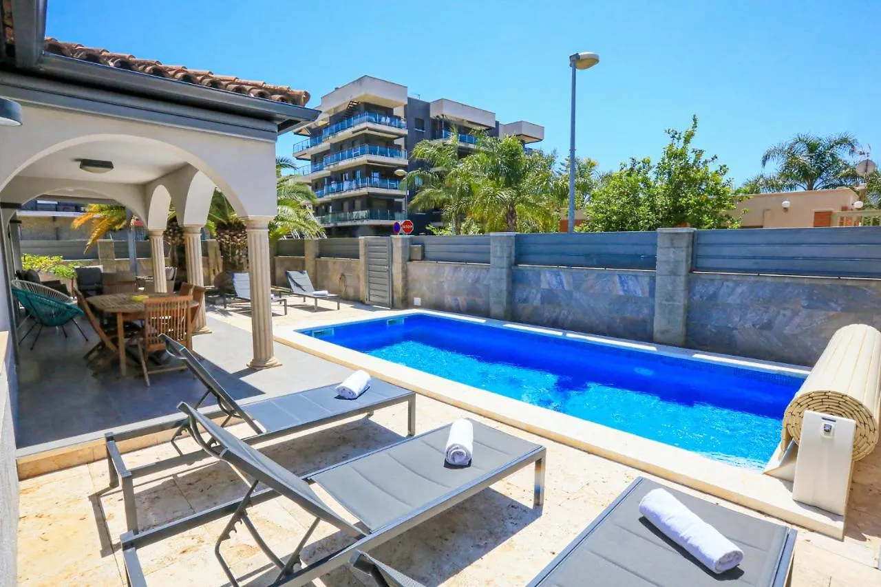 Villa Hidalgo Only Families Cambrils