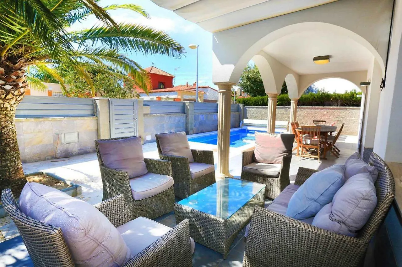 Villa Hidalgo Only Families Cambrils 0*,  Spain