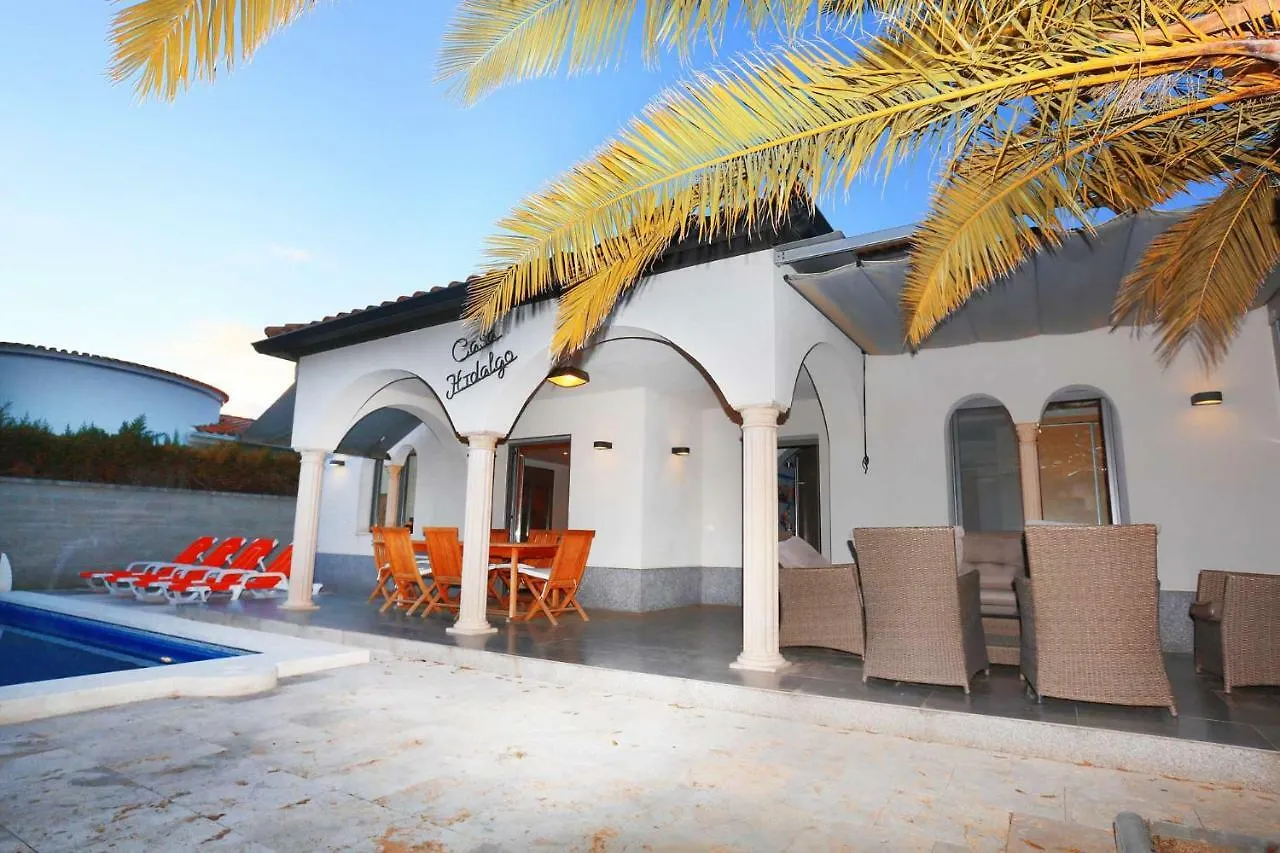 Villa Hidalgo Only Families Cambrils