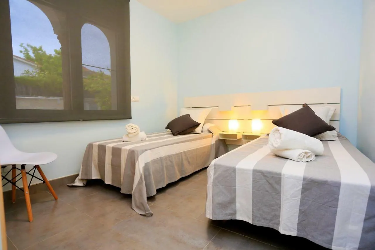 Villa Hidalgo Only Families Cambrils 0*,  Spain