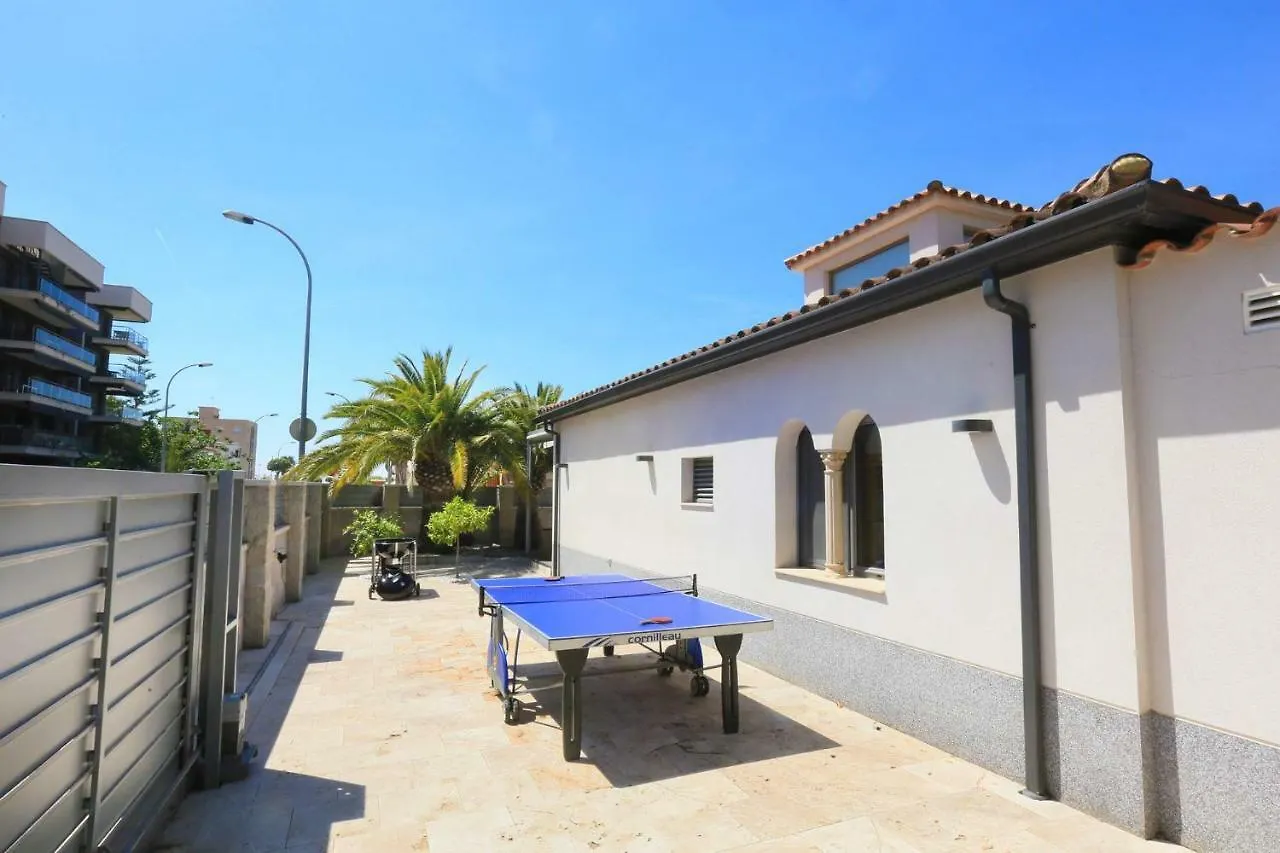 Villa Hidalgo Only Families Cambrils 0*,  Spain
